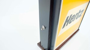 Hertz Counter Sign 05